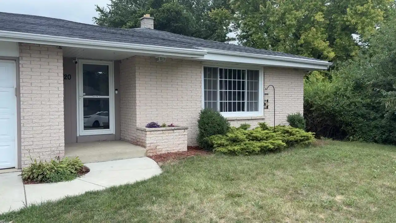 1st image of 3420 Ivy Lane Lane, Caledonia, WI 53402 | MLS# 1974360
