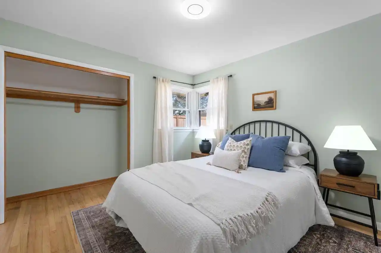 34th image of W147n8446 Manchester Dr Dr, Menomonee Falls, WI 53051 | MLS# 1974361