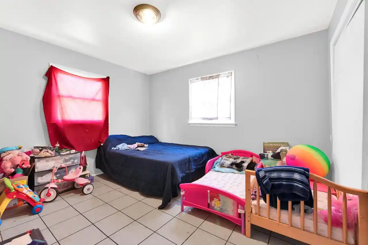 Listing Photo 4 - Condo for sale in building located at 6914 N 42Nd St St, Milwaukee, WI 53209 - Unit #6916