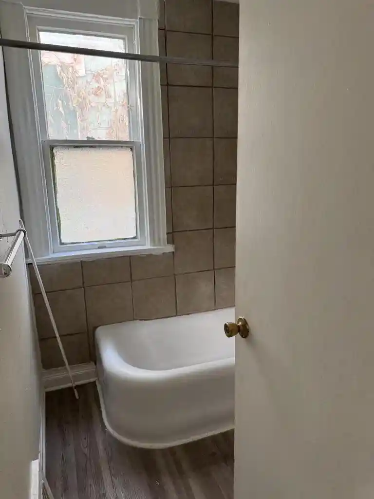 4th image of 2833 N 18Th Street Street #2835, Milwaukee, WI 53206 | MLS# 1974369