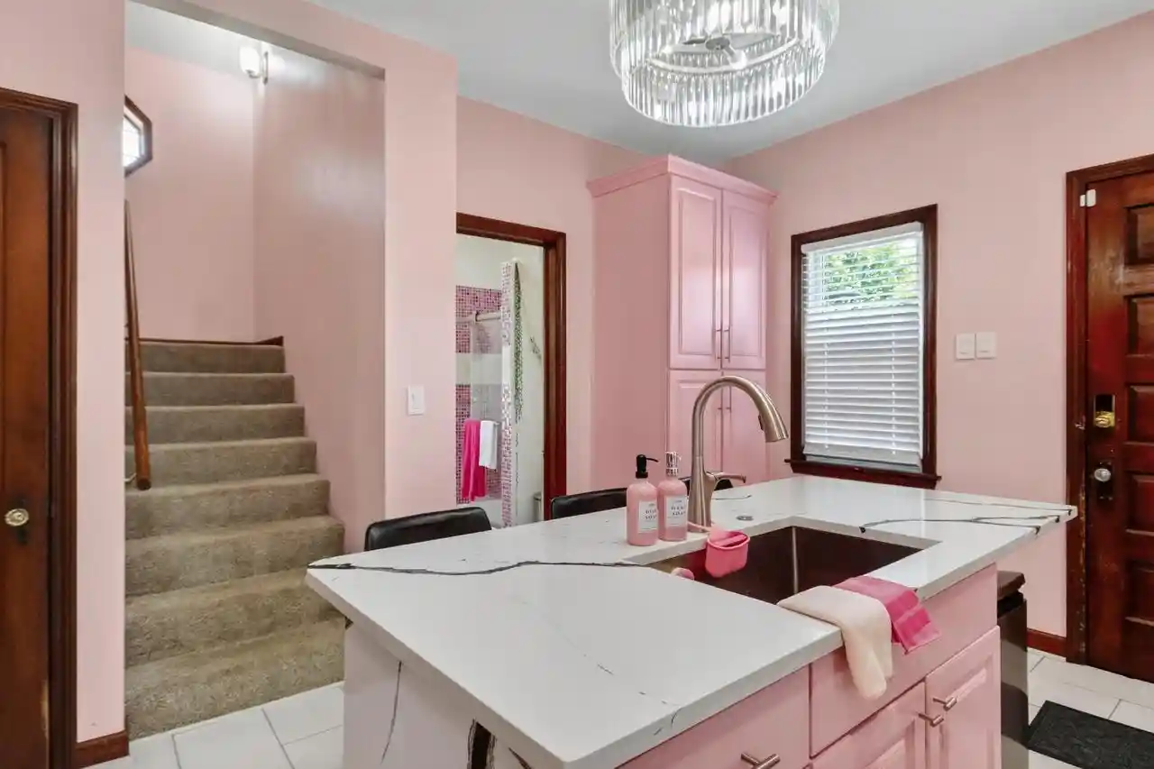 2nd image of 3172 S Griffin Avenue Avenue, Milwaukee, WI 53207 | MLS# 1974373