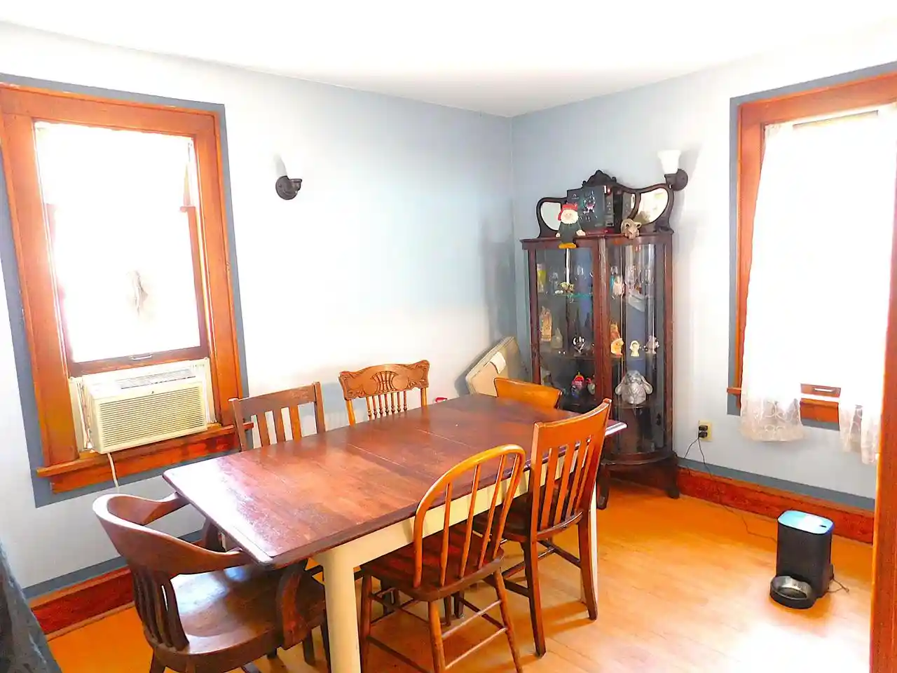 3rd image of 9316 W Mitchell St St, West Allis, WI 53214