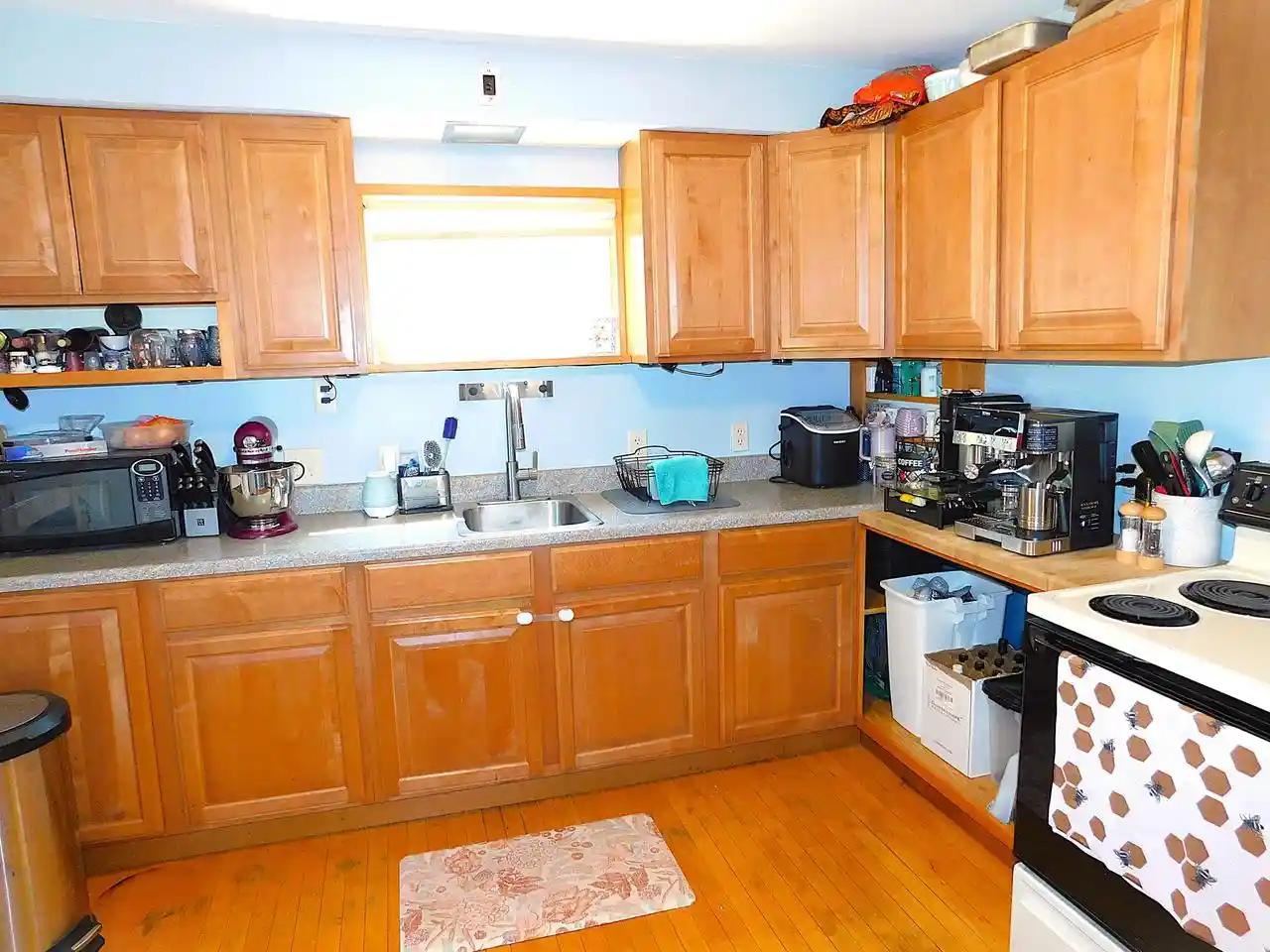 5th image of 9316 W Mitchell St St, West Allis, WI 53214