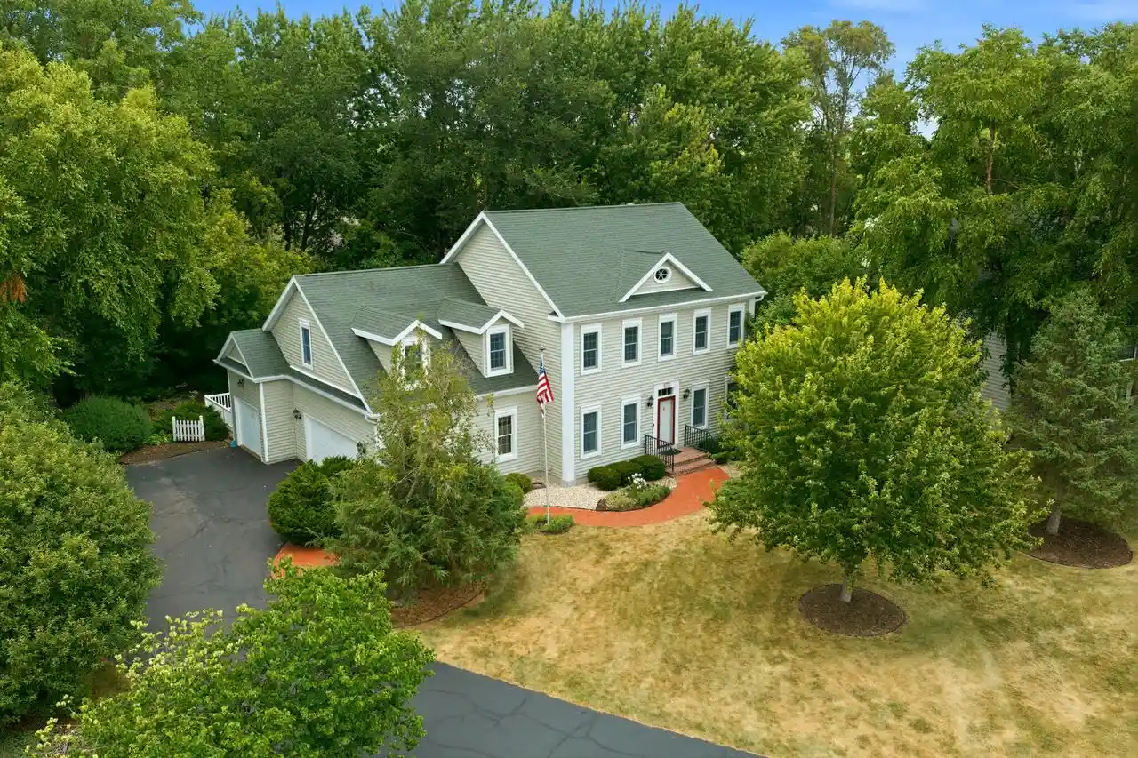 1st image of 206 Canterbury Court Court, Cambridge, WI 53523 | MLS# 1974384