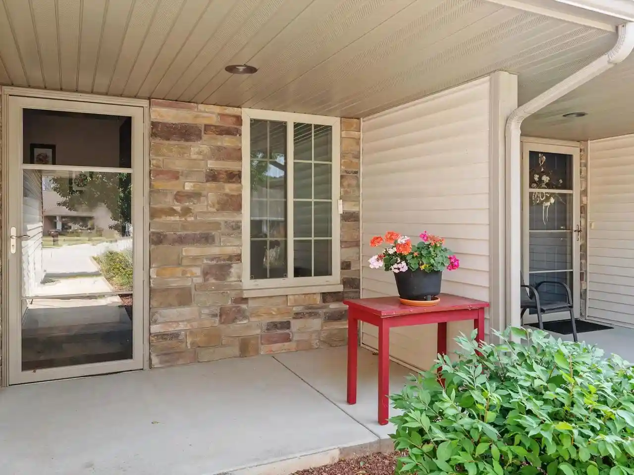 1st image of 539 Mapleleaf Court Court, Manitowoc, WI 54220 | MLS# 1974389