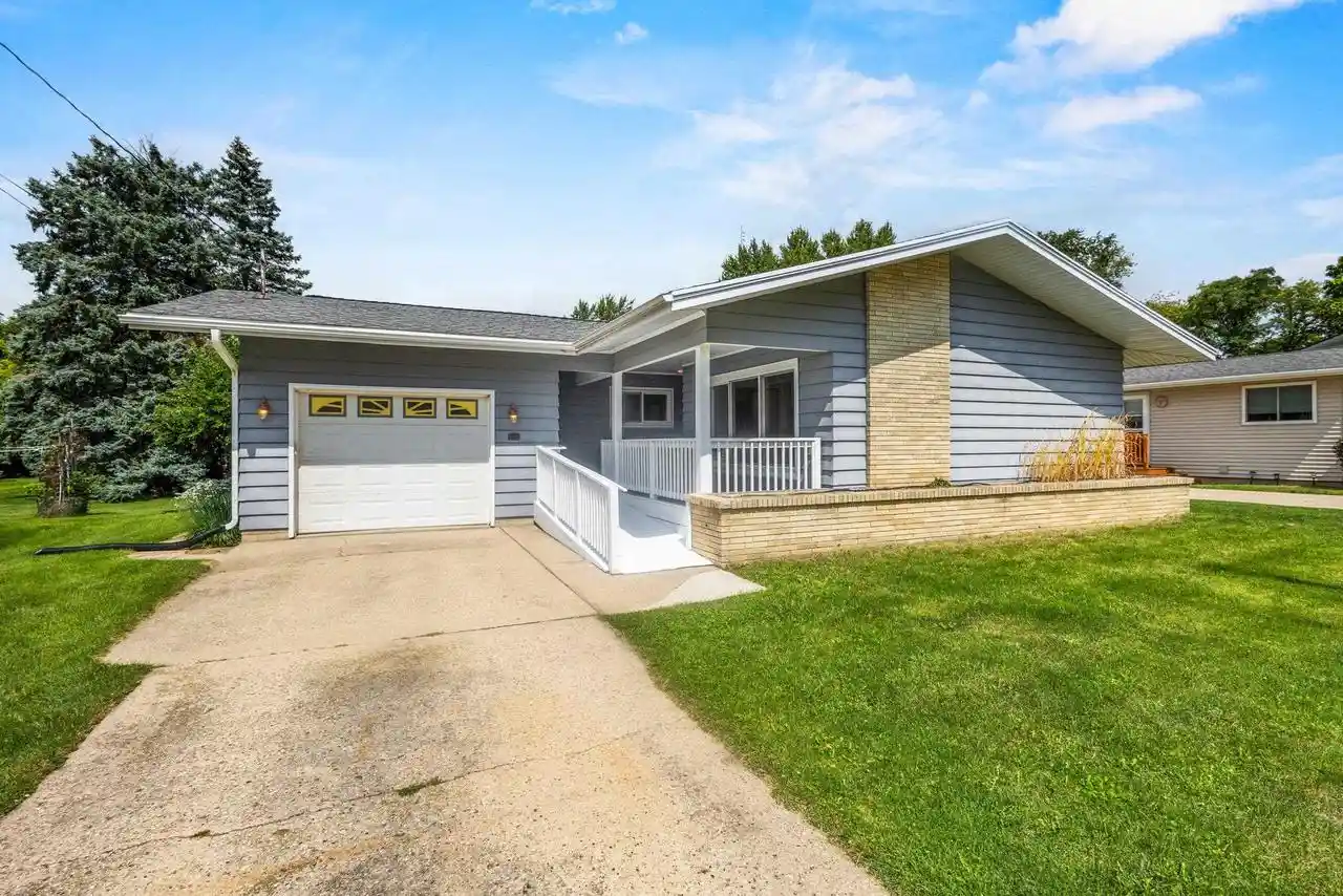 1st image of 124 Wisconsin Street Street, Beaver Dam, WI 53916 | MLS# 2029523