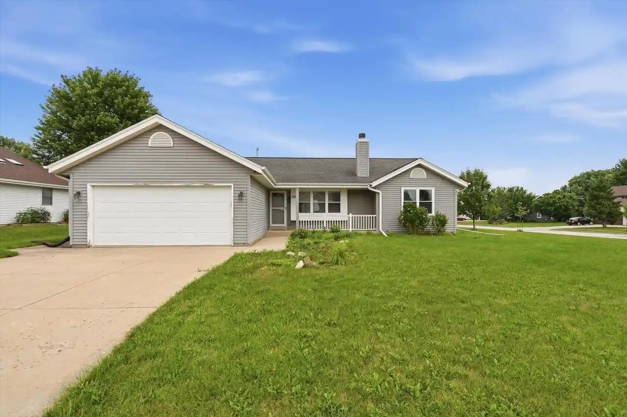 1st image of 124 Small Farm Road Road, Mukwonago, WI 53149 | MLS# 1974406