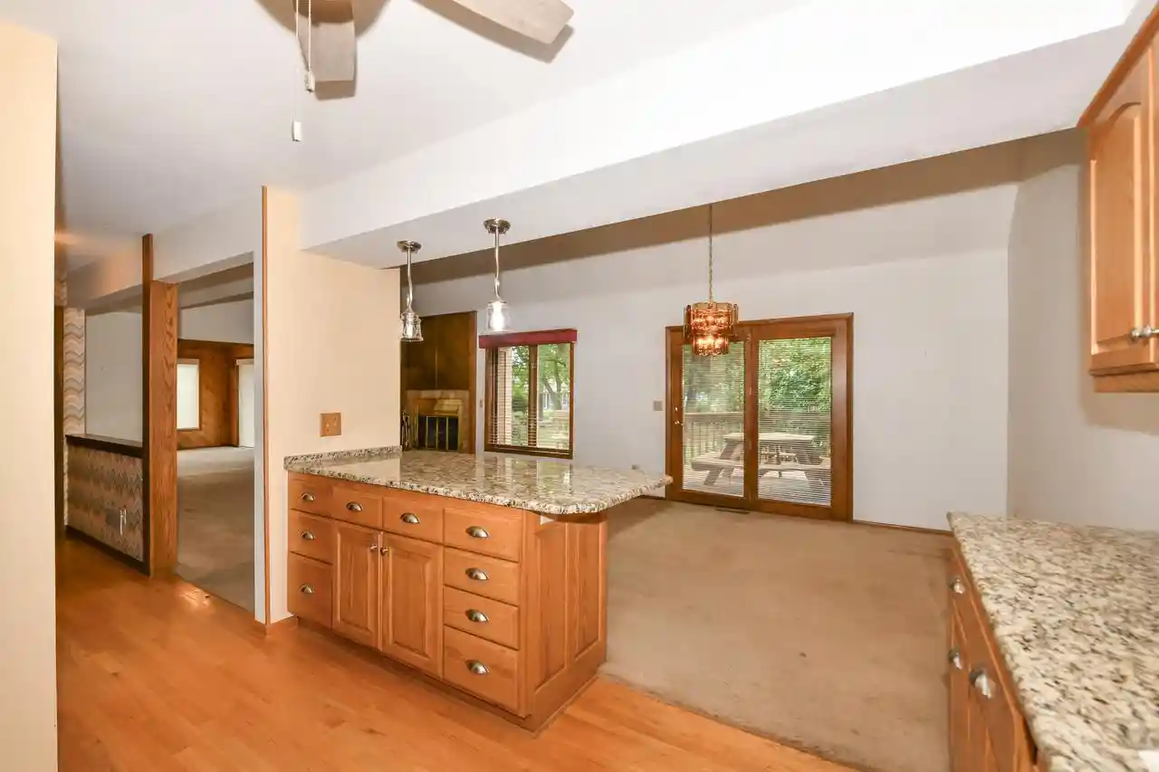 5th image of W270N6983 Woodland Oaks Dr Dr, Sussex, WI 53089 | MLS# 1974425