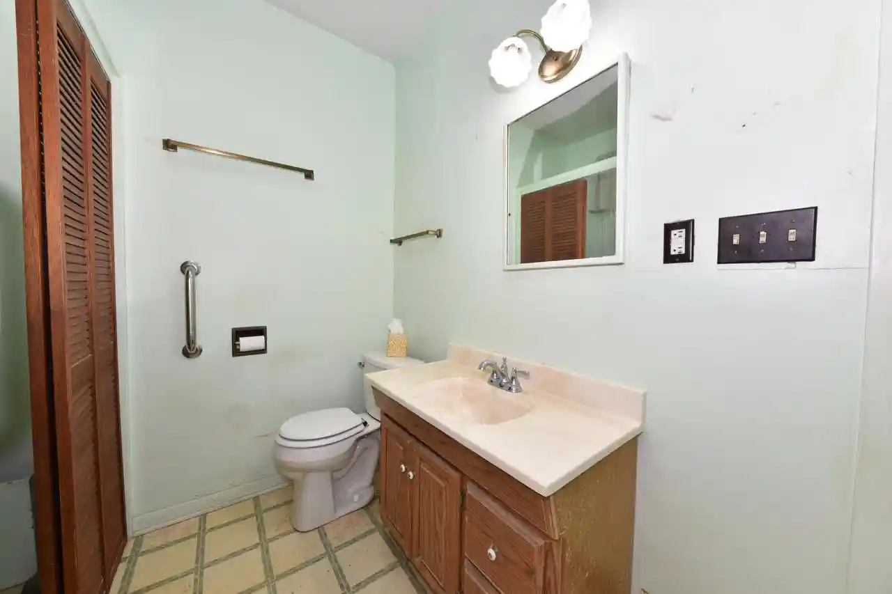 2nd image of 3063 S 8th Street Street, Milwaukee, WI 53215 | MLS# 1974429