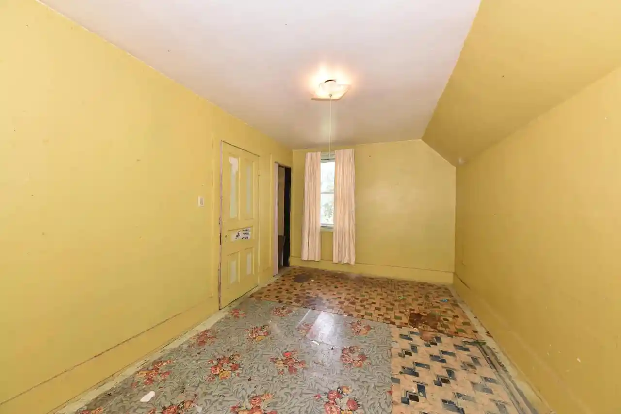 3rd image of 3063 S 8Th Street Street, Milwaukee, WI 53215 | MLS# 1974429