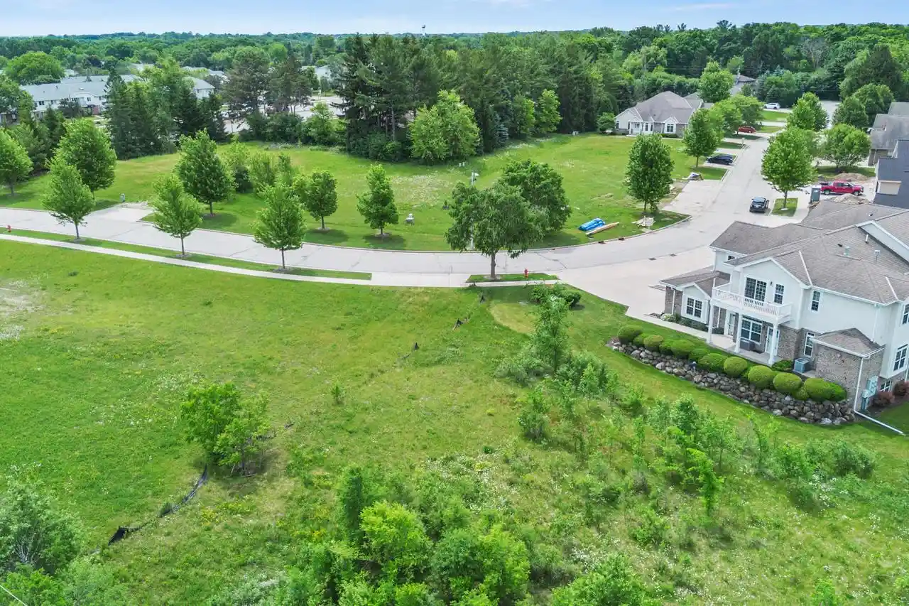 Photo 3 of Land for sale at 6749 S Prairiewood Lane Lane #6749, Franklin, WI 53132 | MLS# 1974432 | Listing updated on 2026-09-15