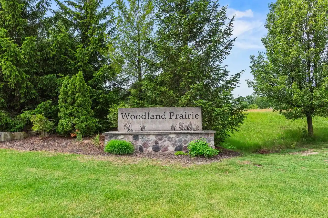 1st image of 6741 S Prairiewood Lane Lane #6743, Franklin, WI 53132 | MLS# 1974434