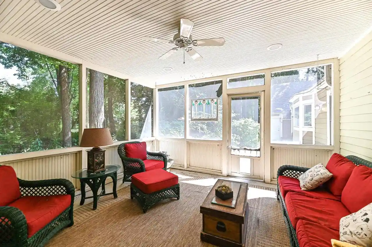 Photo 4 of Single family home for sale at 3554 Cranberry Lane Lane, Caledonia, WI 53404 | MLS# 1974436 | Listing updated on 2026-10-07