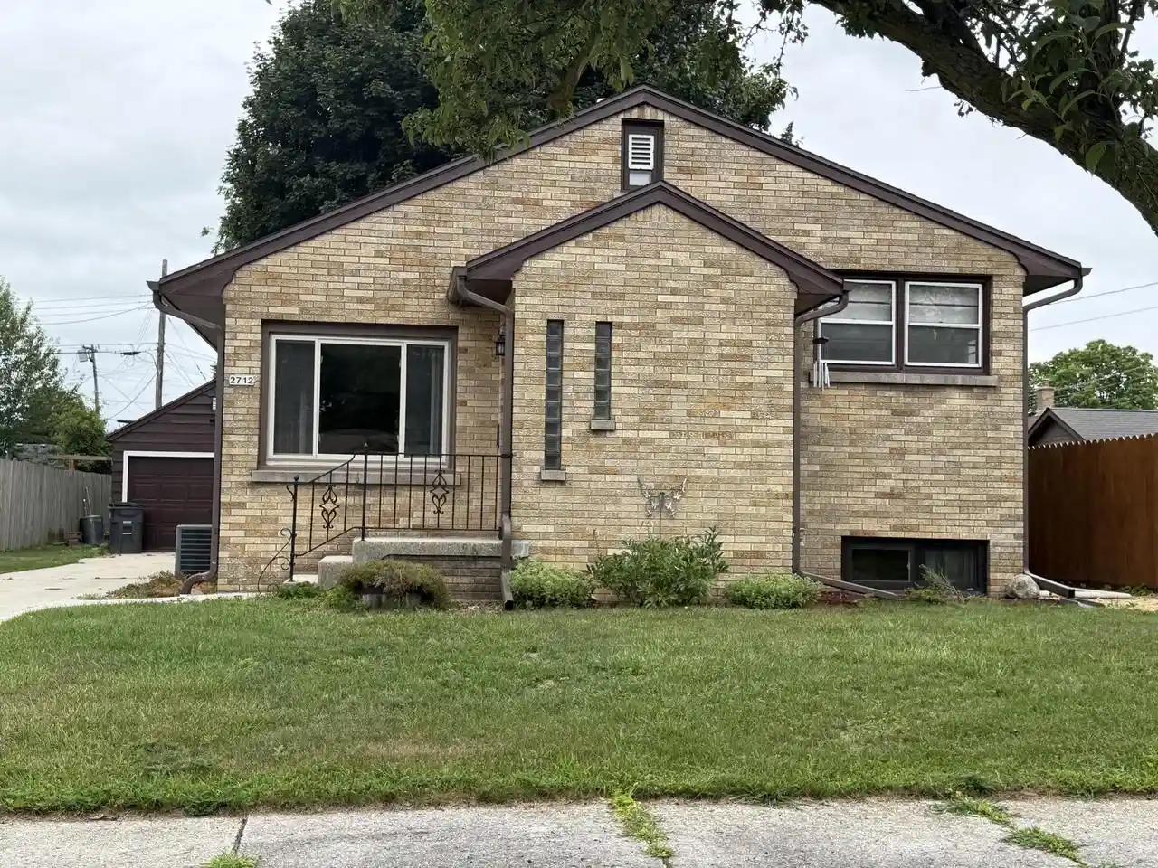 1st image of 2712 S 10th Street Street, Sheboygan, WI 53081 | MLS# 1974439