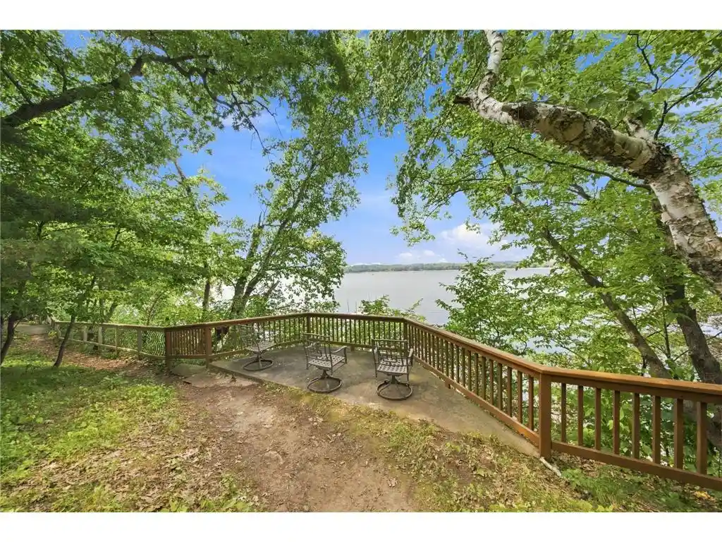 5th image of 186 Cove Court Court, Hudson, WI 54016 | MLS# 7116952