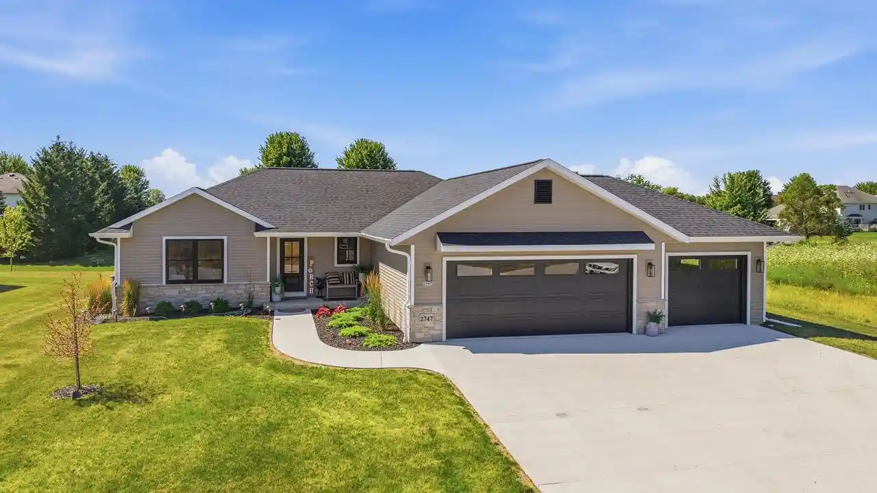 1st image of 2747 Stonebrook Dr Dr, Sheboygan, WI 53081 | MLS# 2029538