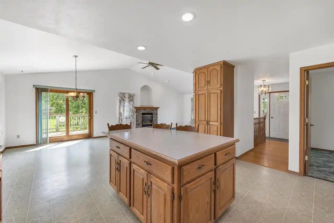 3rd image of 956 Yurek Road Road, Pulaski, WI 54162 | MLS# 50330269