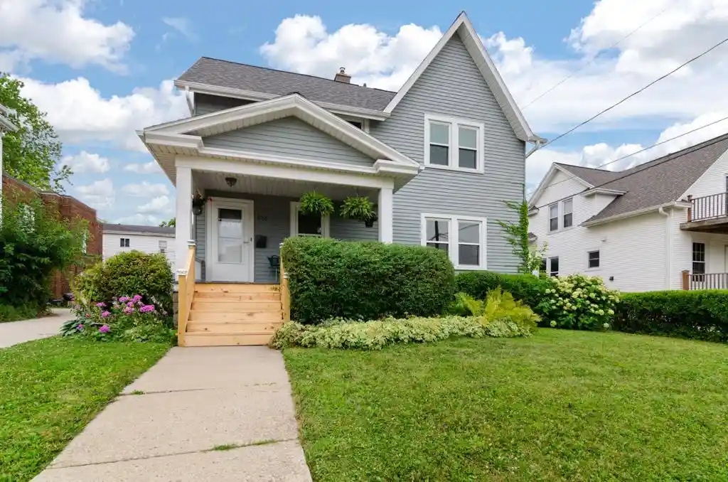 1st image of 920 Crooks Street Street, Green Bay, WI 54301 | MLS# 50330271