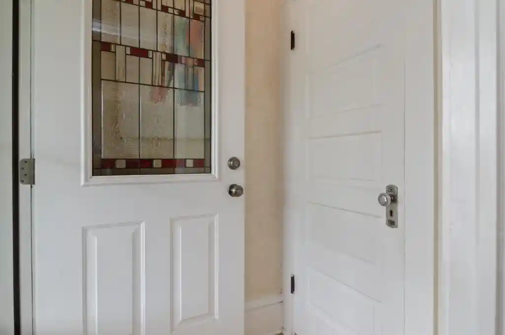 Photo 3 of Single family home for sale at 920 Crooks Street Street, Green Bay, WI 54301 | MLS# 50330271 | Listing updated on 2026-08-31