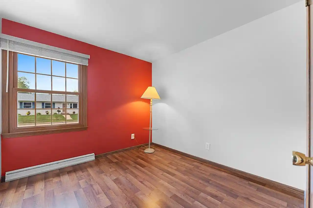 4th image of 1919 Winchester Avenue Avenue, Oshkosh, WI 54901 | MLS# 50330273