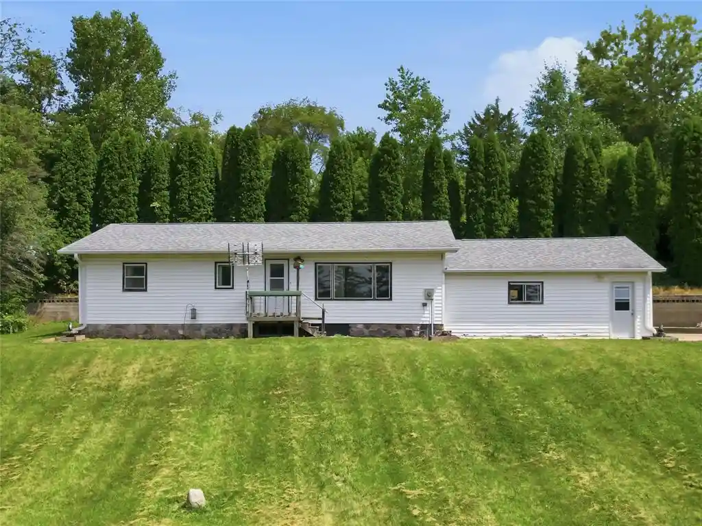 1st image of W10890 Hiview Dr Dr, Black River Falls, WI 54615 | MLS# 1603830