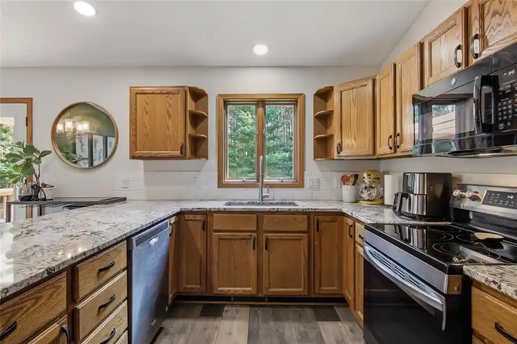 3rd image of 511 S Beach Dr Dr, Altoona, WI 54720 | MLS# 1603829