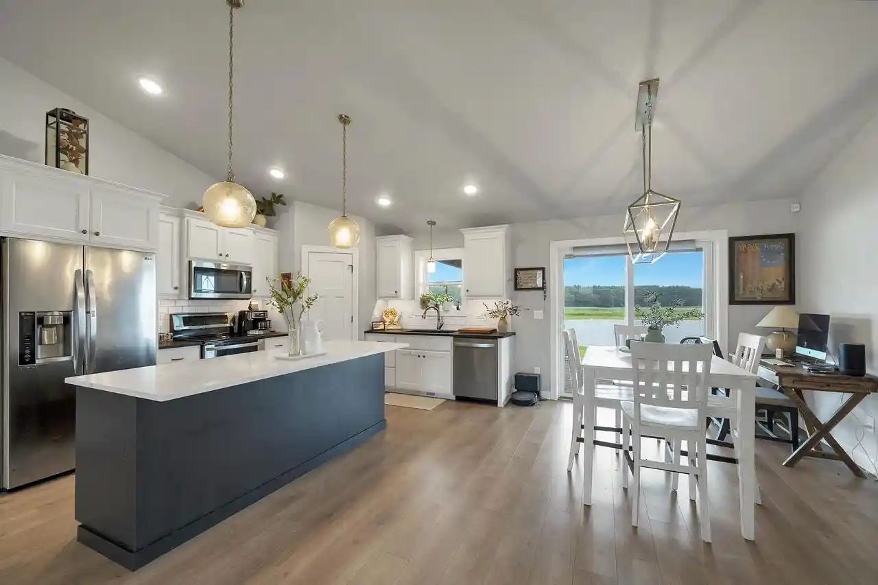 2nd image of 1756 Red Oak Street Street, Green Bay, WI 54313 | MLS# 50330285