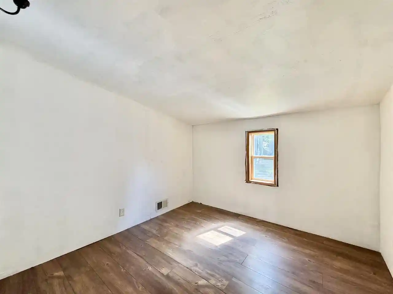2nd image of 1521 Hamilton Avenue Avenue, Janesville, WI 53548 | MLS# 2029556