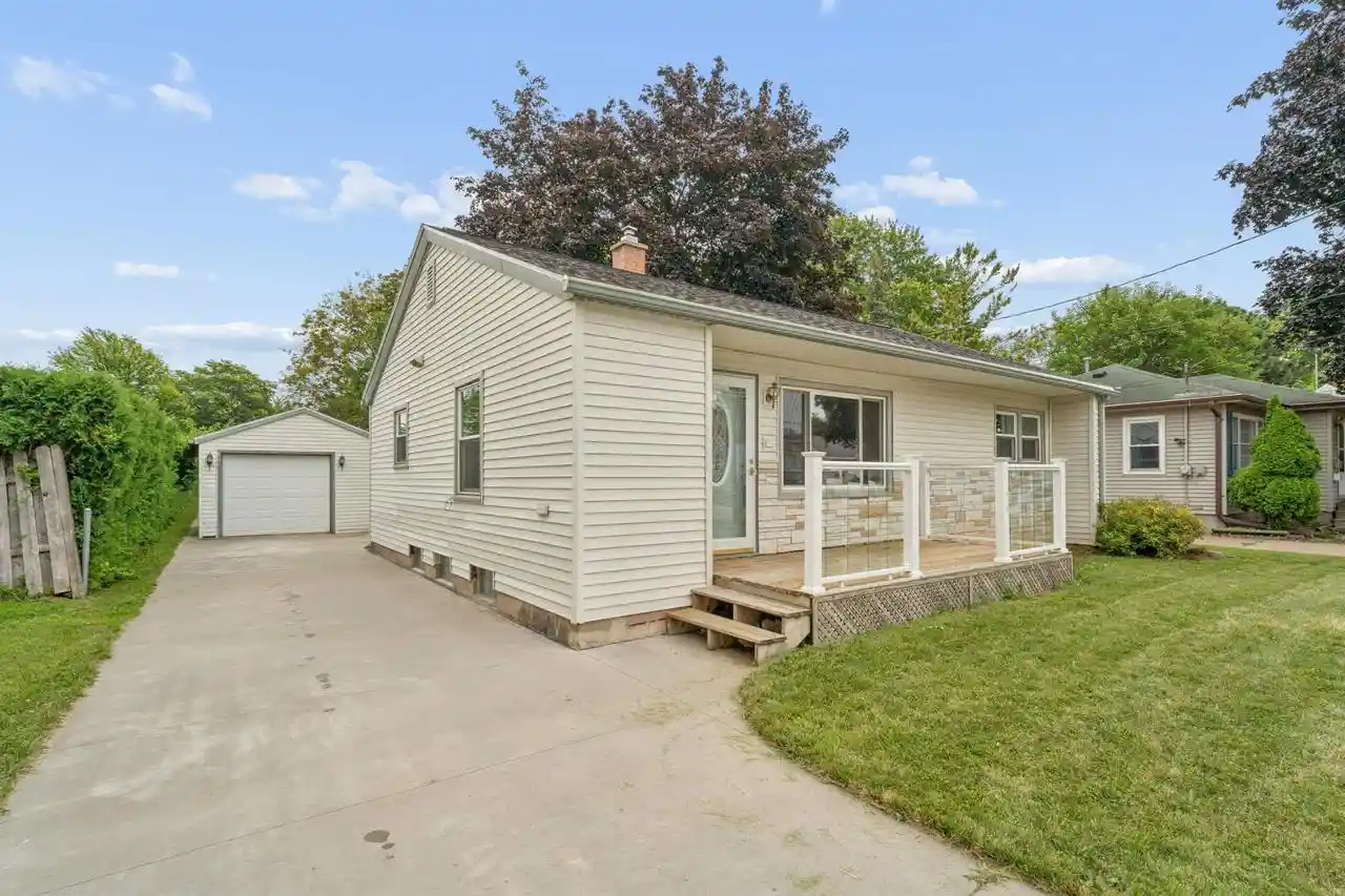 1st image of 1616 Jefferson Street Street, Oshkosh, WI 54901 | MLS# 50330287