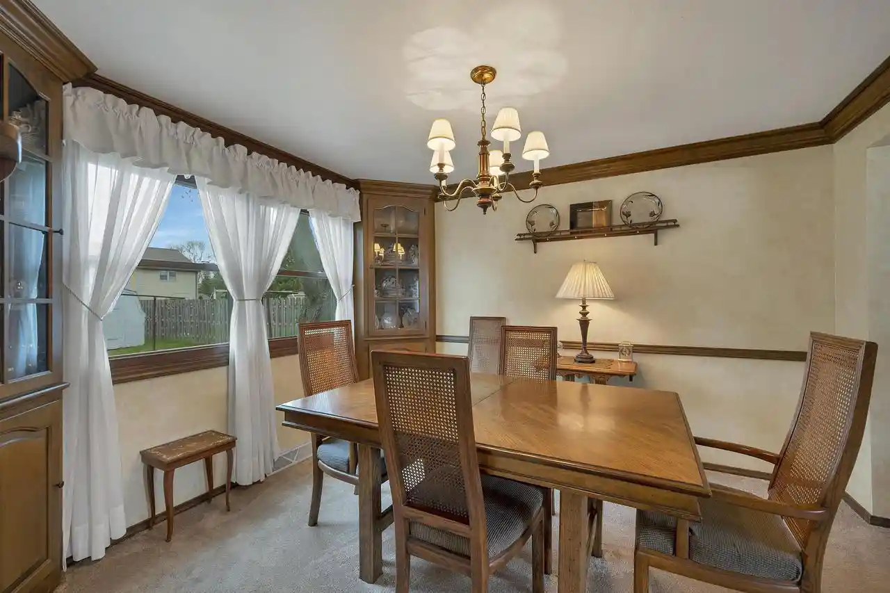 2nd image of 413 S Good Hope Road Road, De Pere, WI 54115 | MLS# 50330281