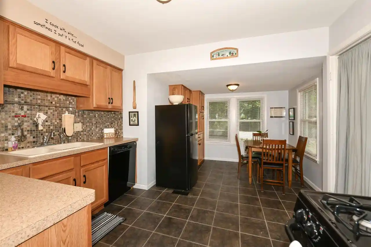 4th image of 1610 Oakwood Avenue Avenue, Beloit, WI 53511 | MLS# 2029561