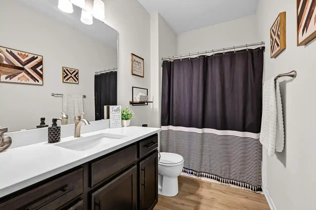 37th image of N174w20564 Laurel Springs Circle Circle, Jackson, WI 53037 | MLS# 1974478