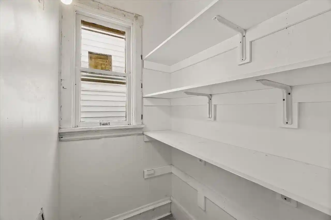 2nd image of 3221 N 20Th St St, Milwaukee, WI 53206