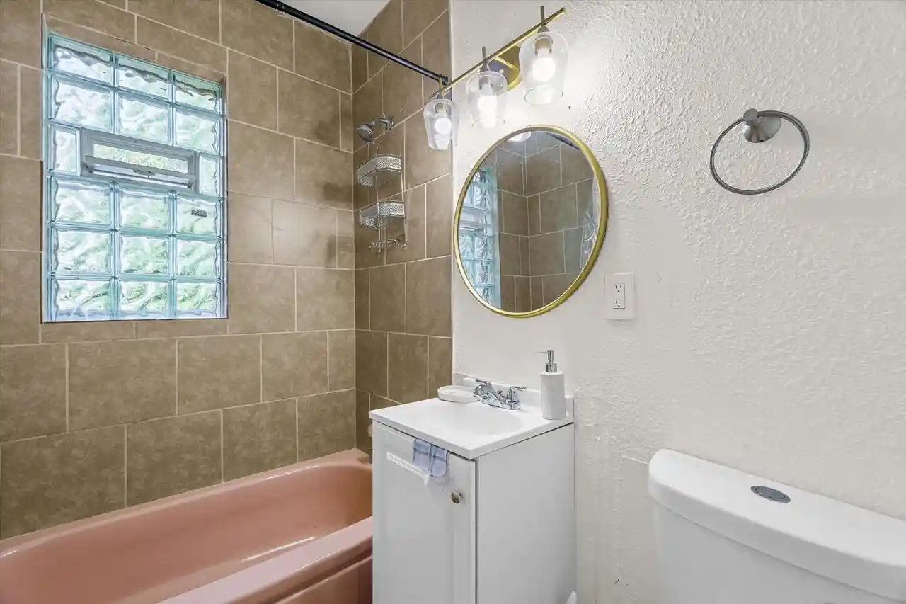 27th image of 3221 N 20th Street Street #3221 A, Milwaukee, WI 53206 | MLS# 1974484