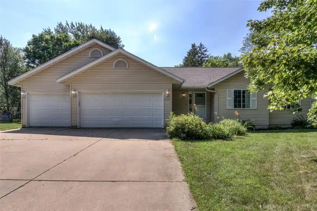 Photo 1 of Single family home for sale at 2728 Pineview Road Road, Eau Claire, WI 54703 | MLS# 1603837 | Listing updated on 2026-09-19