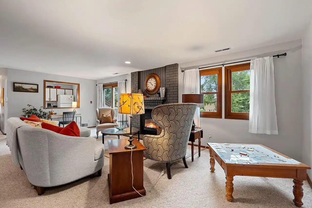 2nd image of 1820 Rideway Dr Dr #12B, De Pere, WI 54115 | MLS# 50330294