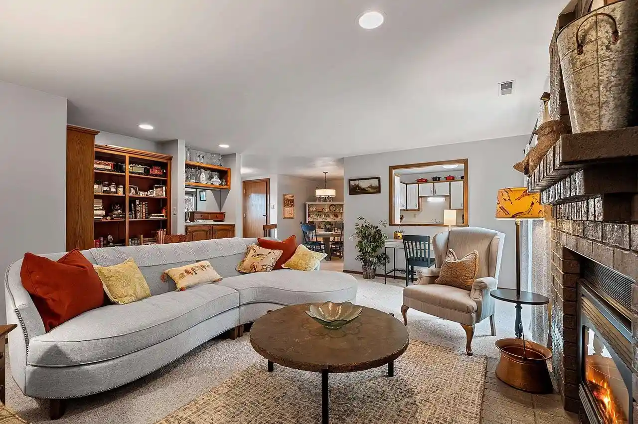 Photo 3 of Condo for sale at 1820 Rideway Dr Dr #12B, De Pere, WI 54115 | MLS# 50330294 | Listing updated on 2026-10-01
