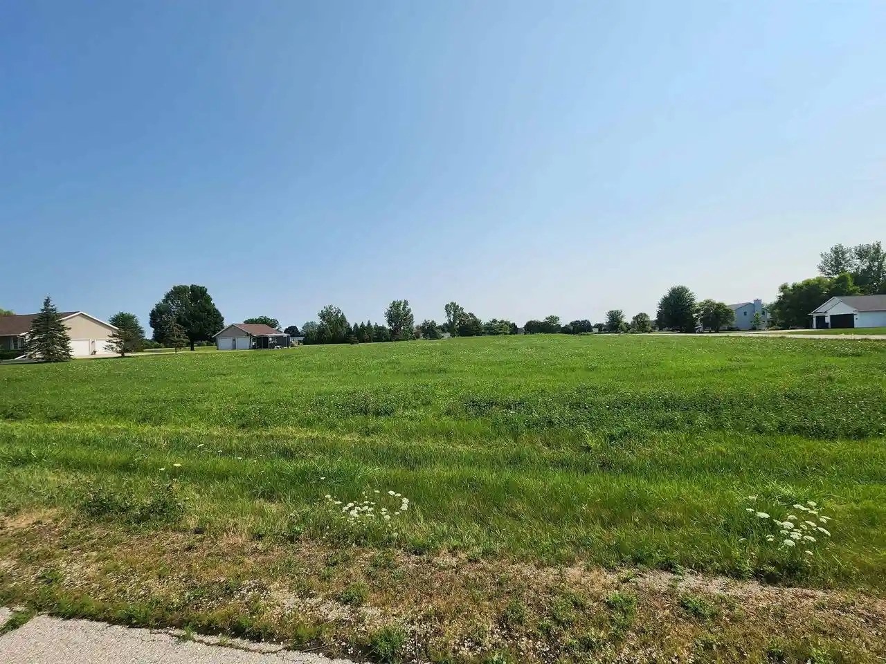 1st image of 3211 Lazy Day Dr Dr, De Pere, WI 54115 | MLS# 50330258