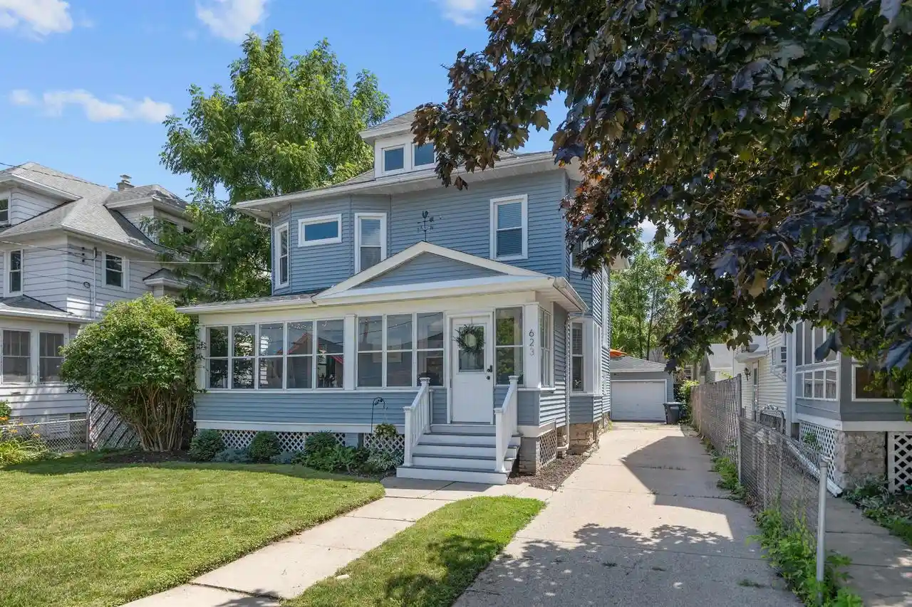 1st image of 623 W New York Avenue Avenue, Oshkosh, WI 54901 | MLS# 50330298