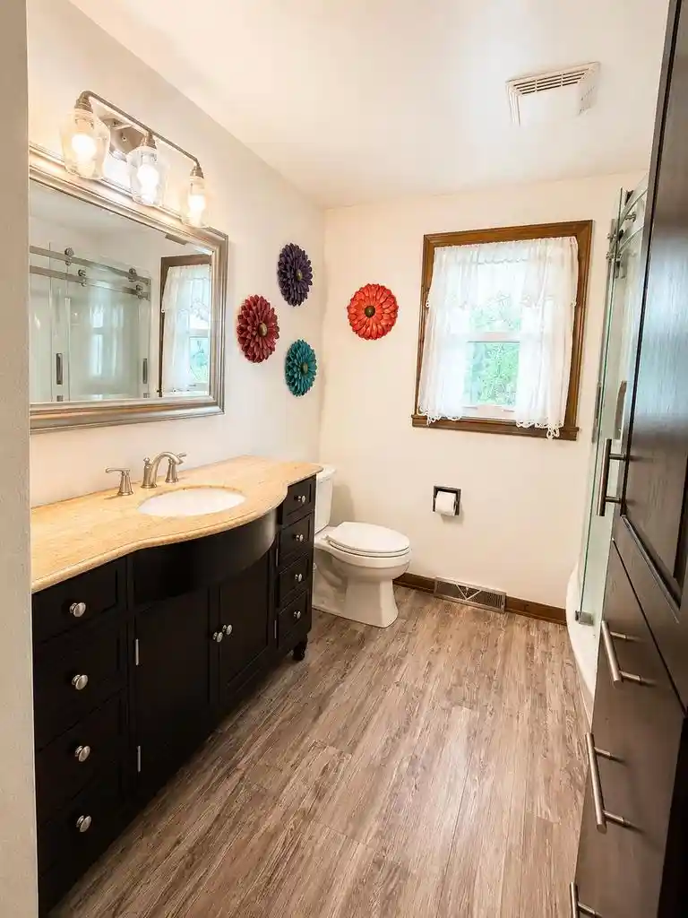 Photo 4 of Single family home for sale at 138 Elm Dr Dr, Green Bay, WI 54313 | MLS# 50330296 | Listing updated on 2026-09-09