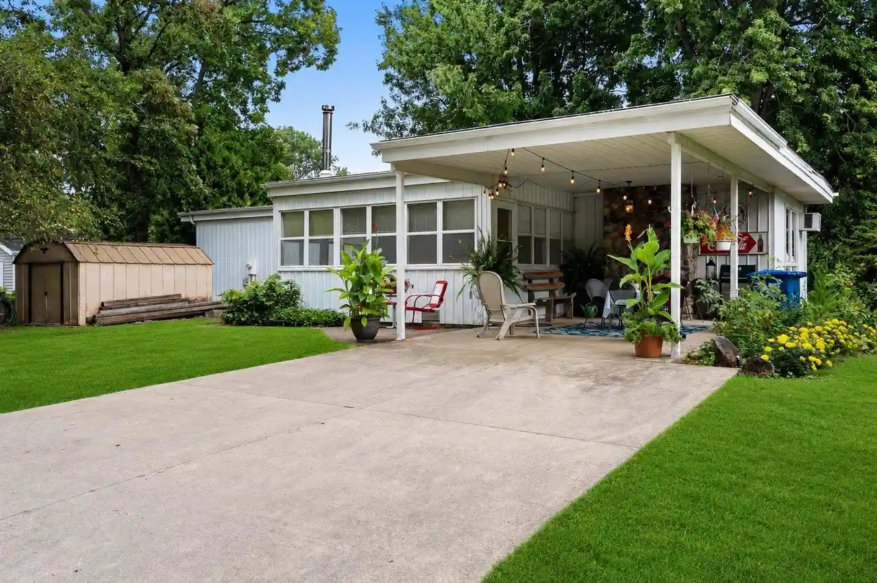 1st image of 2073 S Point Comfort Road Road, Oshkosh, WI 54902 | MLS# 50330304