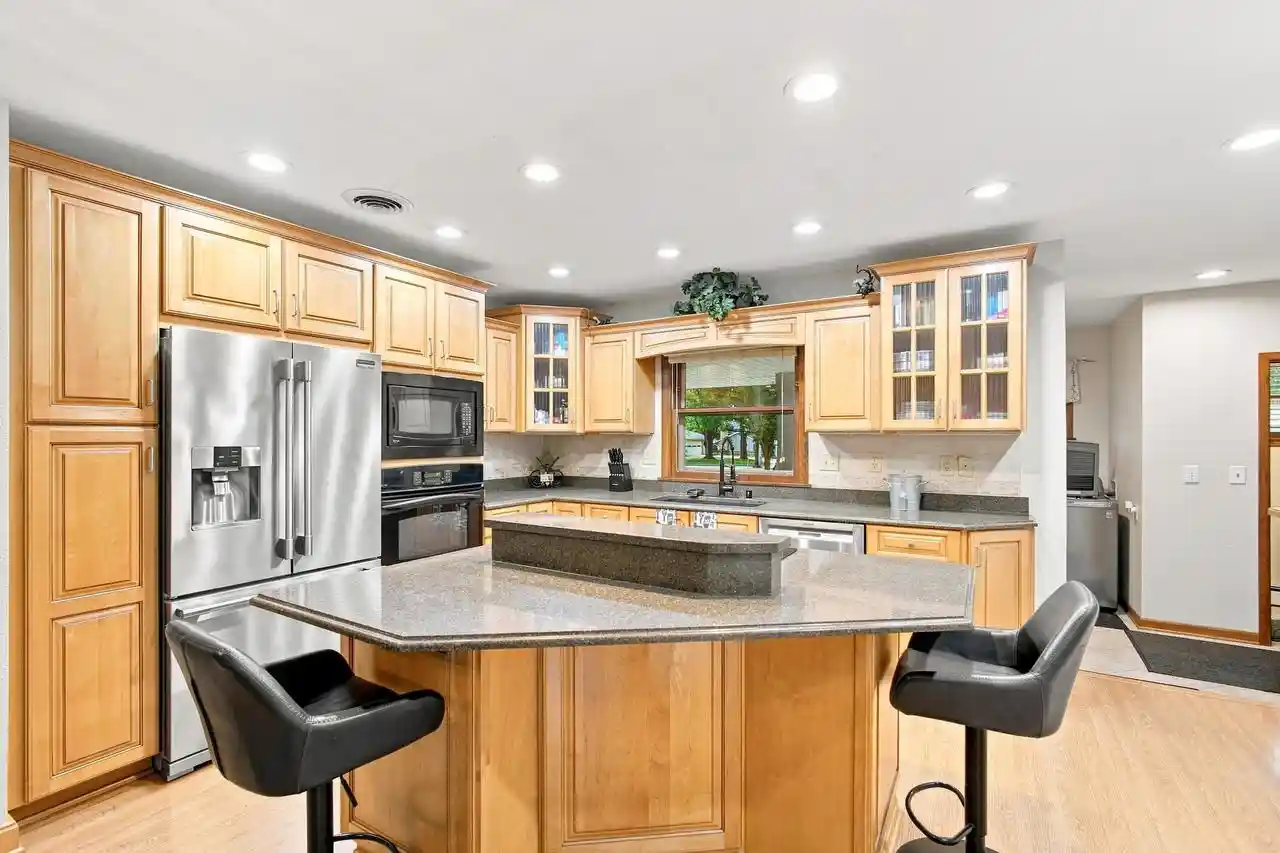 2nd image of 10400 W Pallottine Dr Dr, Milwaukee, WI 53228 | MLS# 1974543