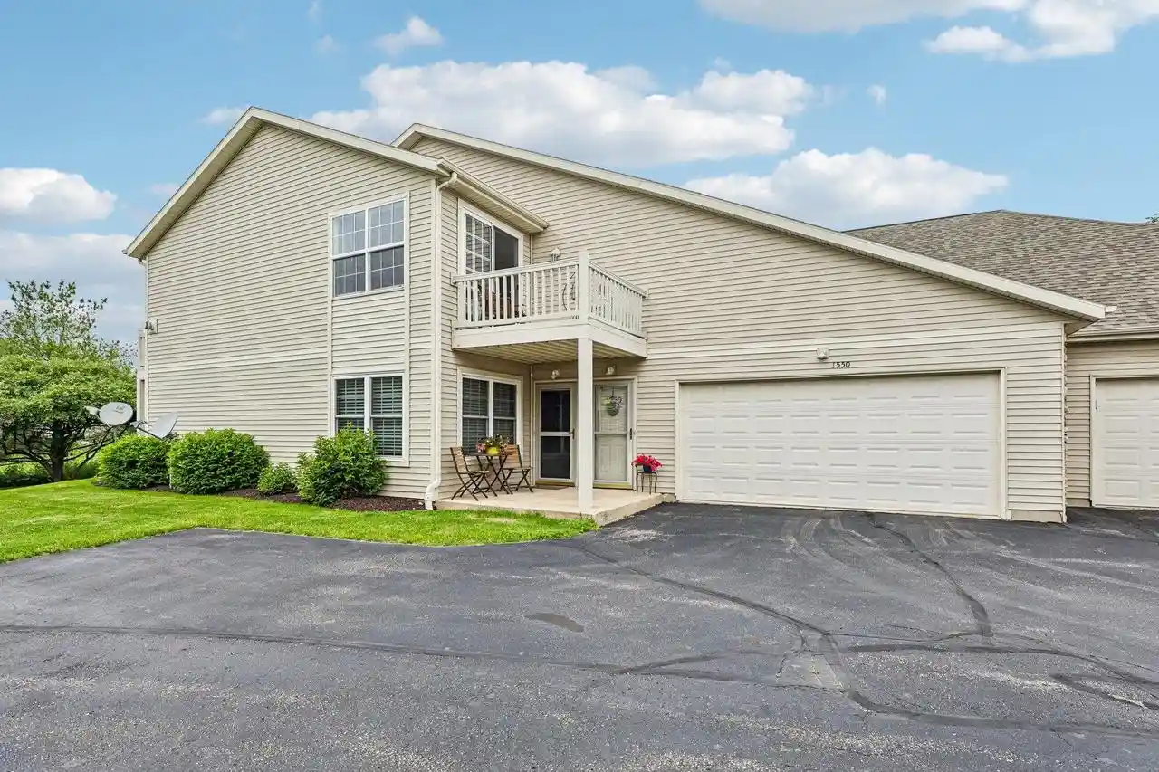 1st image of 1550 Sienna Crossing #42, Janesville, WI 53546 | MLS# 2029592
