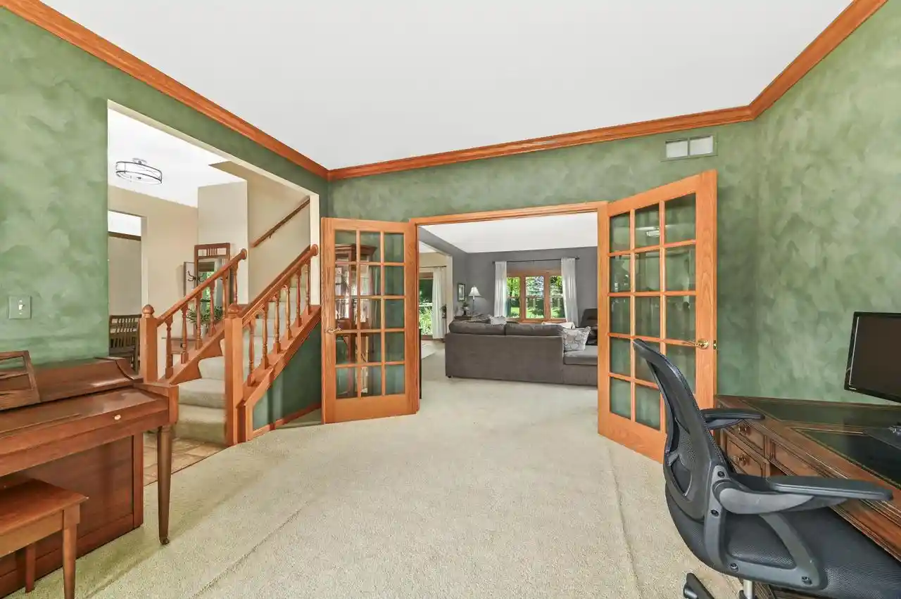 2nd image of W151n10742 Preserve Parkway Parkway, Germantown, WI 53022 | MLS# 1974548