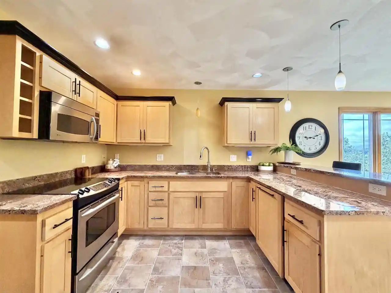 3rd image of 3738 Oak Lane Dr Dr, Beloit, WI 53511 | MLS# 2029595