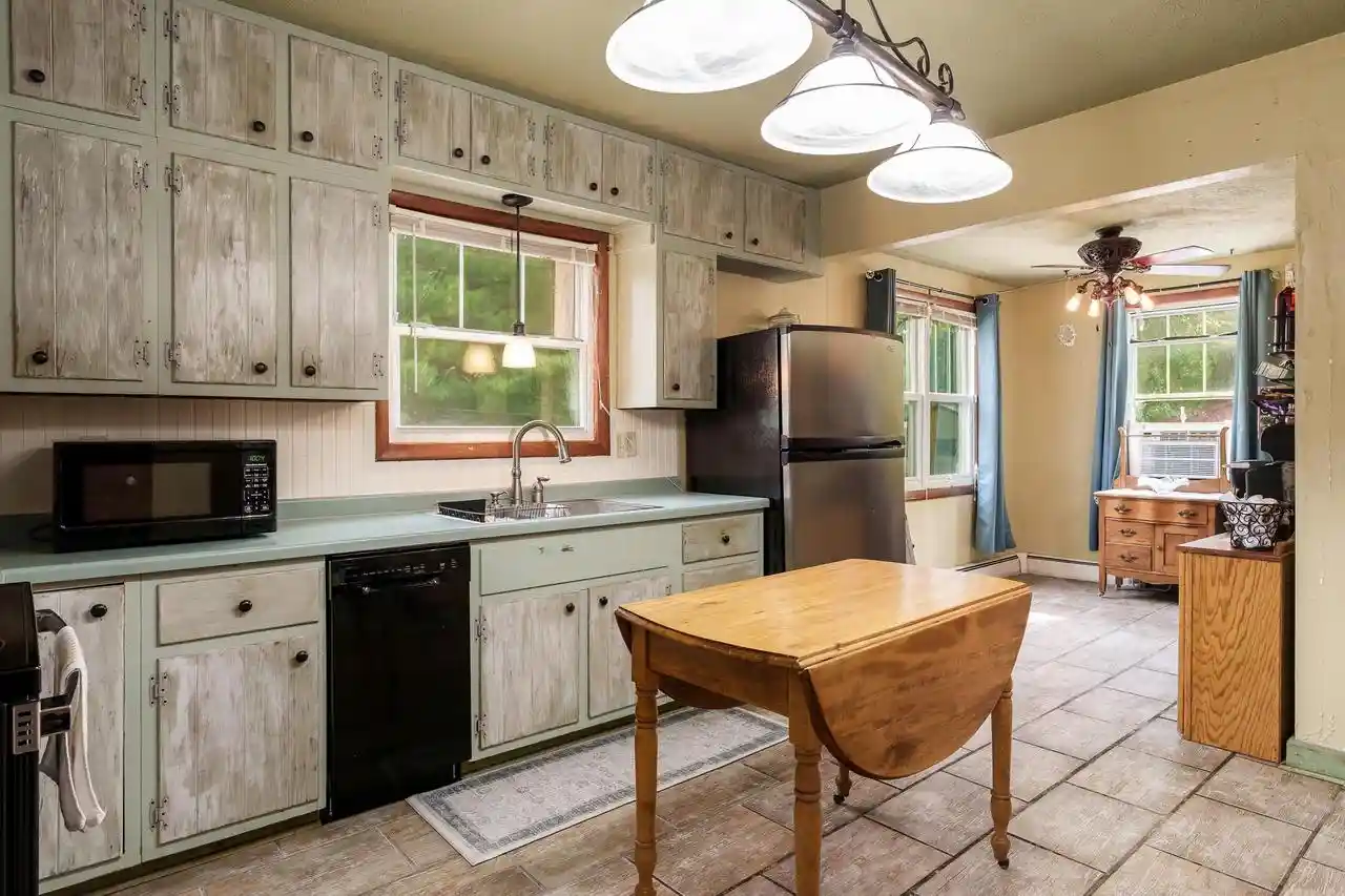 3rd image of 2735 S Riverside Dr Dr, Beloit, WI 53511 | MLS# 2029596