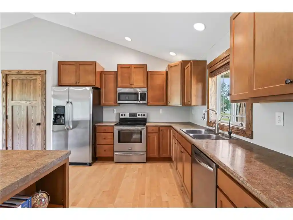 4th image of 439 Jordyn Lane Lane, Hudson, WI 54016 | MLS# 7120934