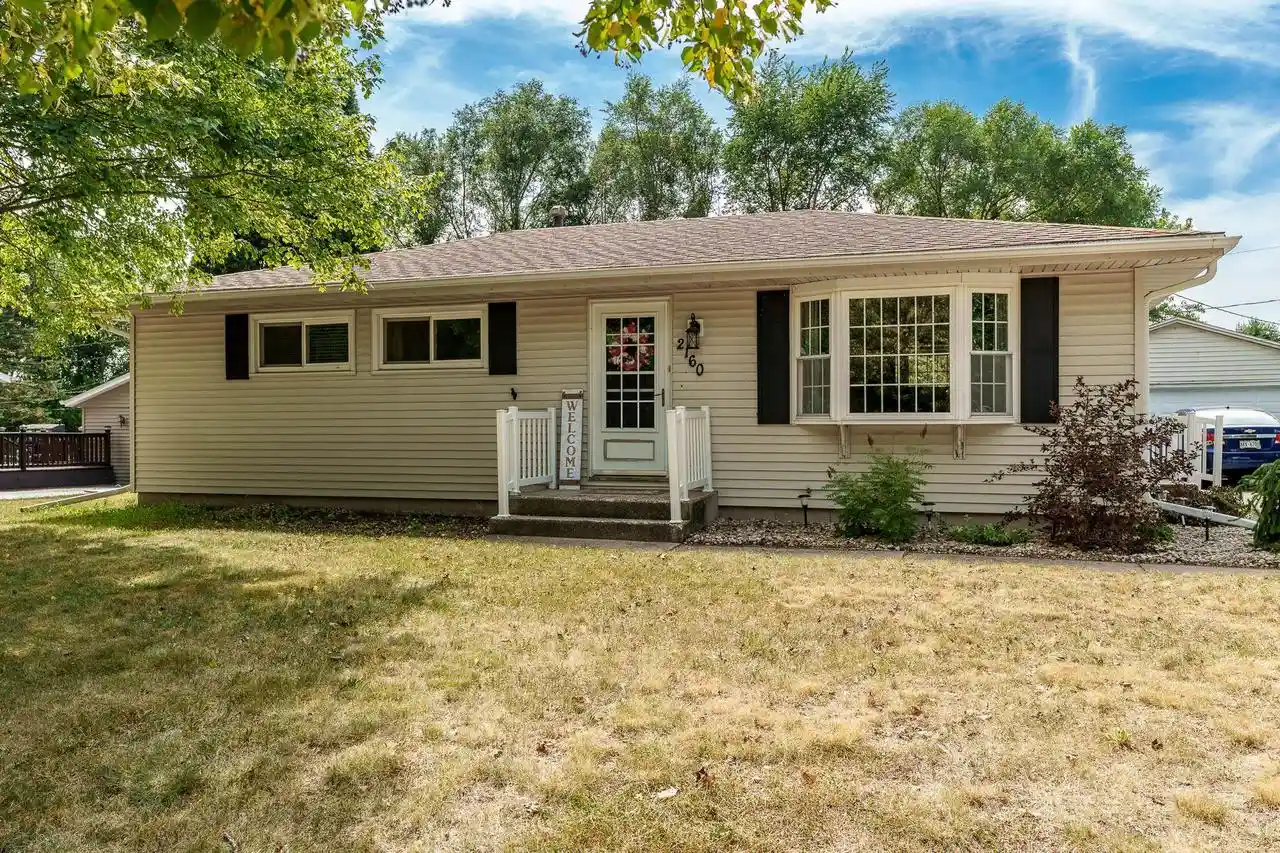 2nd image of 2160 Linway Dr Dr, Beloit, WI 53511 | MLS# 2029600