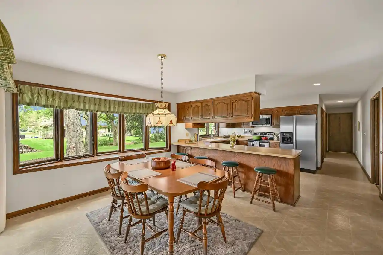 image of 16015 Mark Dr Dr, Brookfield, WI 53005 | MLS# 1974558
