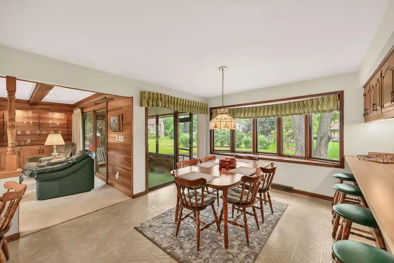 image of 16015 Mark Dr Dr, Brookfield, WI 53005 | MLS# 1974558